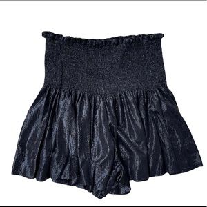 Queen Of Sparkles Black Swing Shorts SZ: MEDIUM